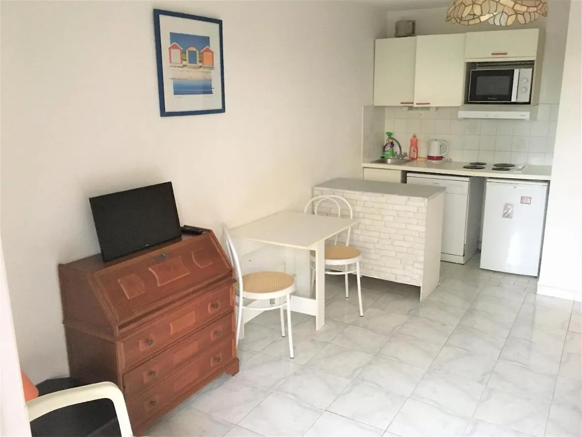 Apartment Studio Bord De Mer A Proximite Monaco Et Menton 2 Personnes A Roquebrune Cap Martin